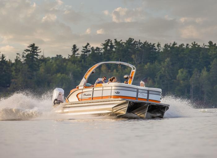 Manitou Boats